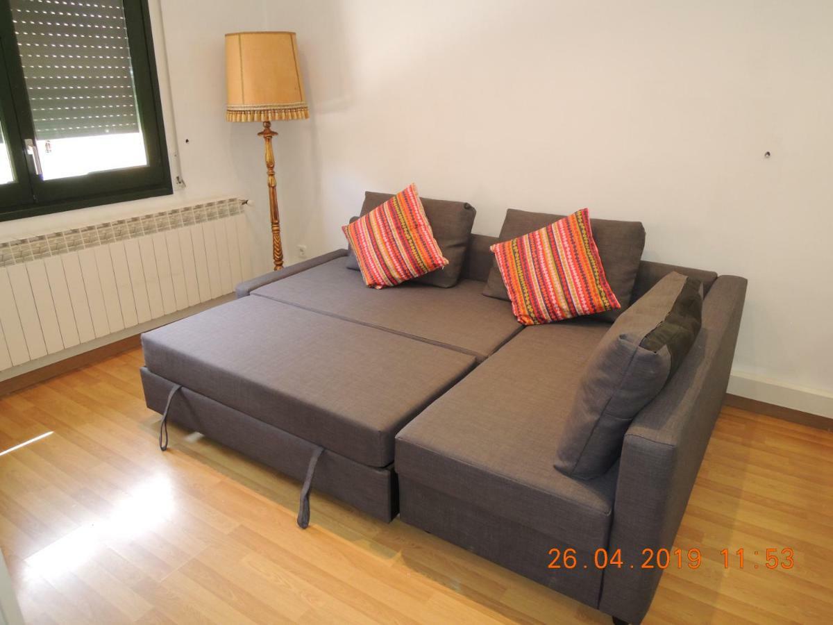 Apartament Jasmine Appartamento Besalú Esterno foto