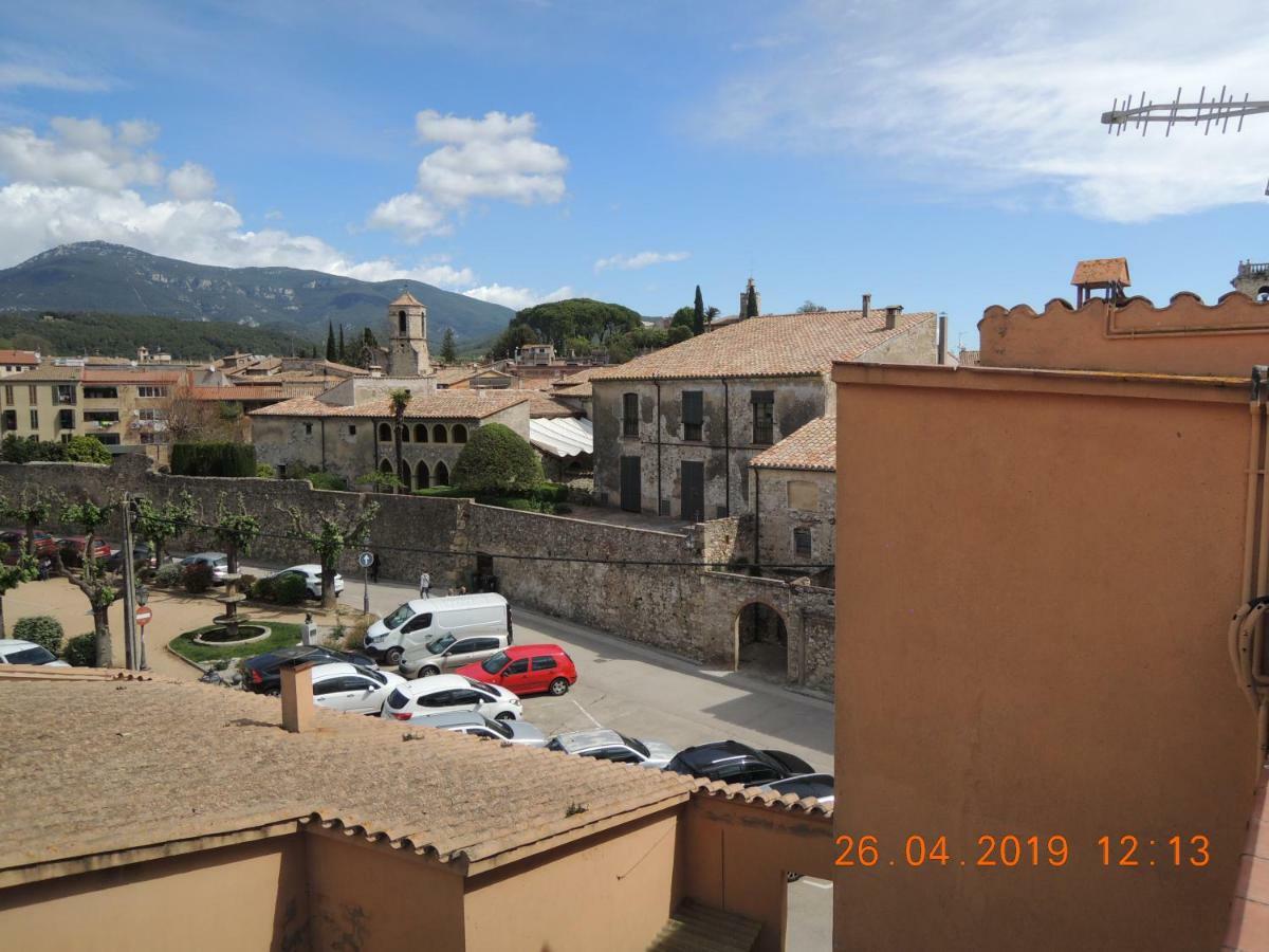 Apartament Jasmine Appartamento Besalú Esterno foto