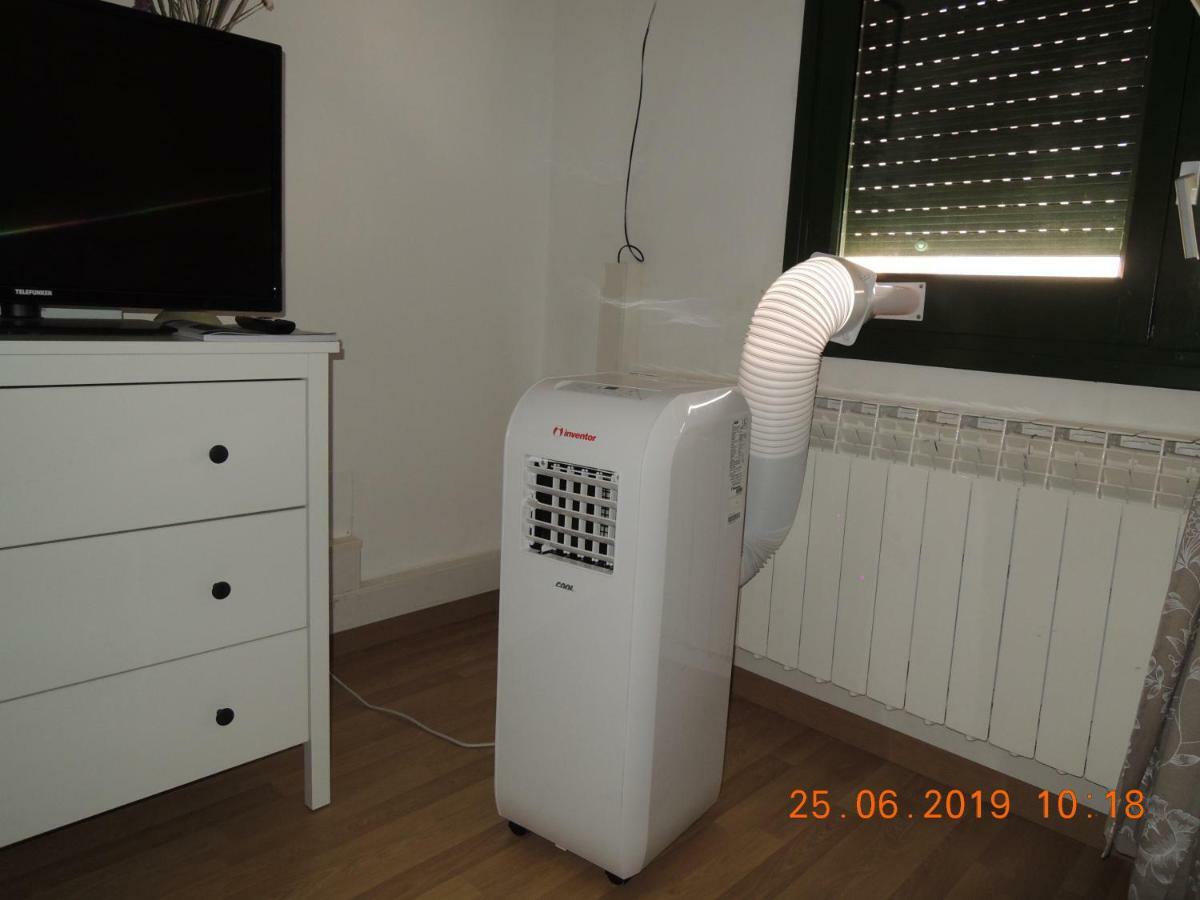 Apartament Jasmine Appartamento Besalú Esterno foto